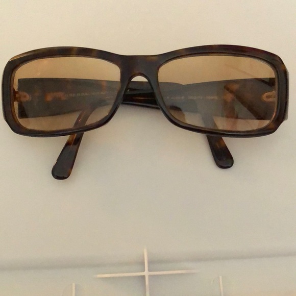 Ladies Burberry frames - Picture 2 of 2